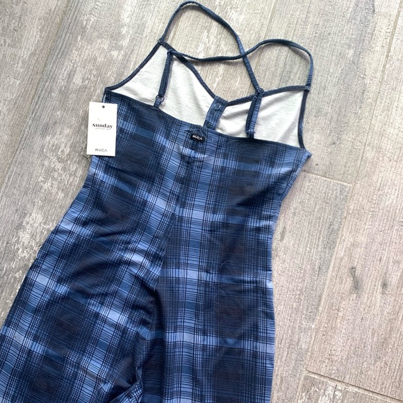 ๐ฅ๐ฅRVCA - LATE NIGHT JUMPSUIT๐ฅ๐ฅ - Picture 9 of 11